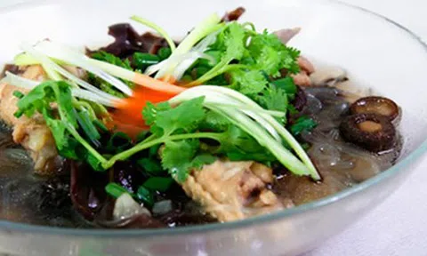 Bí quyết nấu miến lòng gà cho ngày Tết thêm đậm đà, chuẩn vị