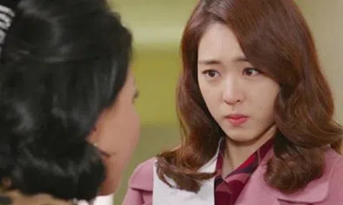 Mẹ chồng đọc trộm tin nhắn của con dâu nhưng hành động sau đó mới khiến tôi \'tím mặt\'