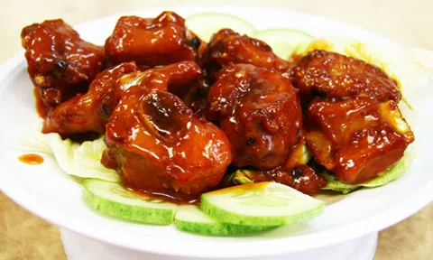 Cách làm sườn rim mật ong thơm ngon như ngoài hàng
