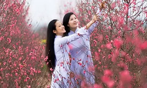 Mùng 3 Tết: Miền Bắc nắng có nơi 32 độ, phía Bắc có mưa