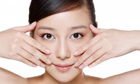 Bật mí cho chị em 2 cách trị thâm quầng mắt bằng nguyên liệu thiên nhiên