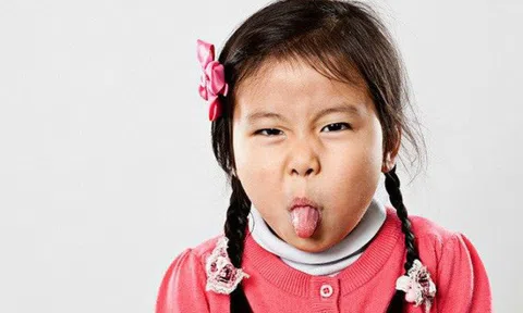 4 sai lầm của cha mẹ tạo thói quen xấu cho con