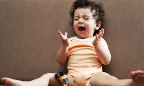 Bật mí cho cha mẹ cách mẹ cách xử lý con ăn vạ rất thông minh và hiệu quả