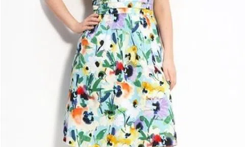 Bí quyết chọn váy che vòng 2 `bánh mì` hoàn hảo