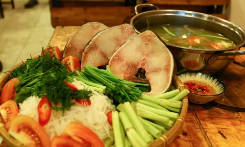 Hướng dẫn nấu lẩu cá bớp măng chua thơm ngon, chuẩn vị