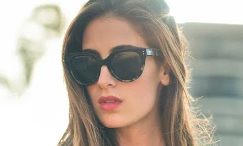 Những món đồ không thể thiếu trong túi xách của các cô nàng có làn da đẹp