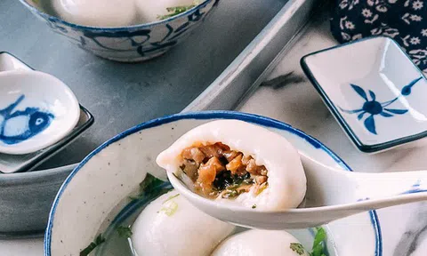 Người Tàu có món bánh nếp nhân thịt với cách làm cực dễ mà ăn sáng ngon \"rụng rời\"