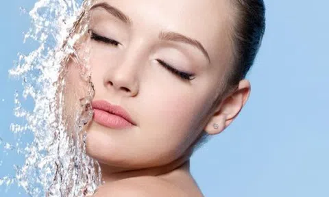 Mẹo hay rửa mặt đúng cách bằng sữa rửa mặt giúp da căng mịn