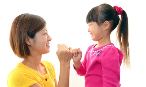 6 thói quen xấu của cha mẹ có thể làm hư trẻ