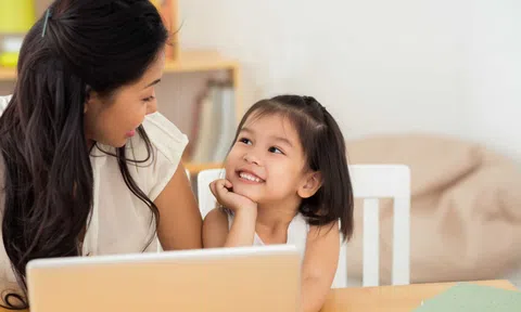 Bật mí 3 cách giúp trẻ phát triển ngôn ngữ