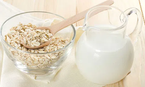 3 công thức tẩy tế bào chết cho da mụn bằng bột yến mạch