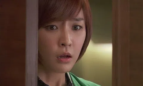 Đến thăm bạn thân nhưng không báo trước, tôi \"chết điếng\" khi thấy cảnh tượng này