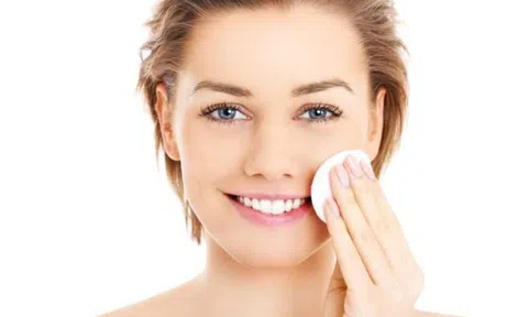 5 lưu ý trong cách chăm sóc làn da nhạy cảm