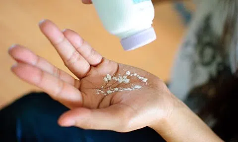 Chữa bệnh hôi nách dễ dàng từ kem đánh răng