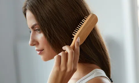 5 biện pháp khắc phục tóc xơ chẻ ngọn tại nhà