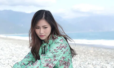 Hương Tràm `liều mình` diễn xuất một lúc 2 vai trong MV mới 
