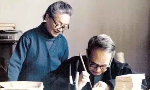 Ba từ trong hôn nhân có sức mạnh hơn nhiều \'Anh yêu em\'