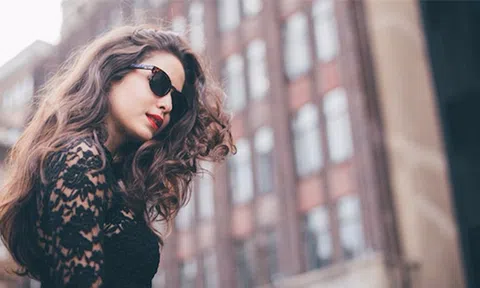 Khi nào đàn bà nữ tính?