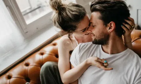 Yêu ai đó là thứ cảm giác như thế nào?