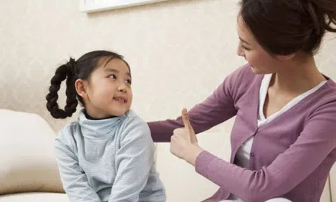 10 cách giúp con bạn tự tin đến hết cuộc đời