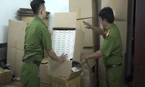 Đột kích cơ sở sản xuất thực phẩm chức năng giả ở TP. Hồ Chí Minh