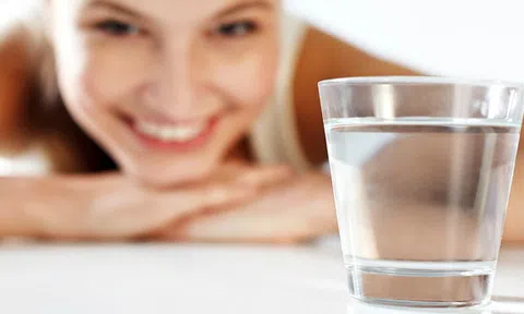 Những thời điểm bổ sung nước chẳng khác gì rước bệnh vào người