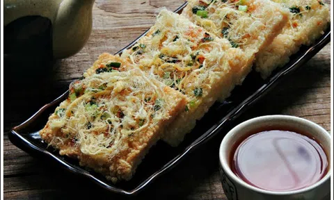 Tự tay làm cơm cháy chà bông giòn tan, béo ngậy