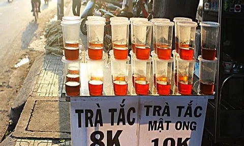 Trời càng nắng, nước càng độc hại nếu đựng trong chai nhựa