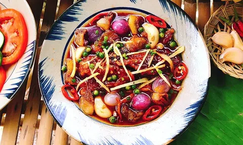 Cách làm mắm cá lóc chiên cho bữa cơm ngày hè