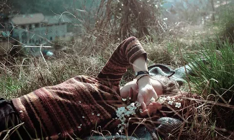 Đàn bà muốn sống hạnh phúc, đừng bao giờ xem đàn ông là tất cả