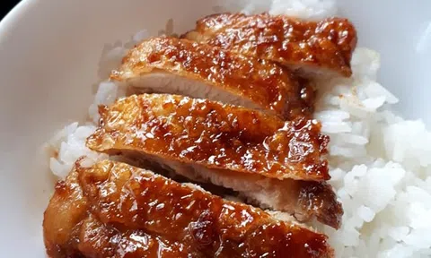 Gà sốt xì dầu vàng giòn, sánh thơm khiến cả nhà `vét sạch` nồi cơm