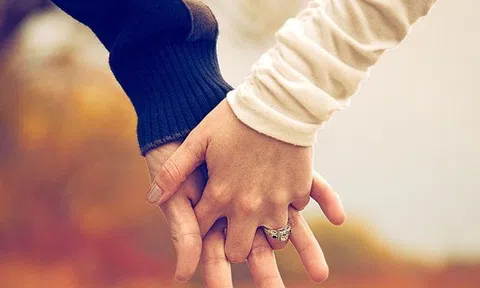 Từng yêu sống yêu chết nhưng cưới rồi vợ đột ngột thay đổi thái độ