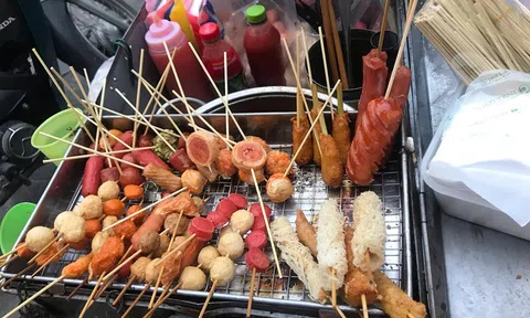 Bán đồ ăn vặt ngoài vỉa hè, kiếm tiền triệu mỗi ngày