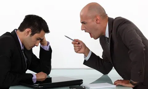 9 dấu hiệu bạn sắp bị sếp “bỏ rơi”