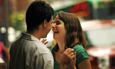 Cách bày tỏ tình cảm yêu thương vợ chồng mỗi ngày