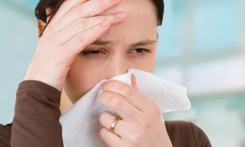 Cách bảo vệ sức khỏe khi thời tiết giao mùa