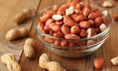 Lợi ích bất ngờ khi ăn đậu phộng thường xuyên