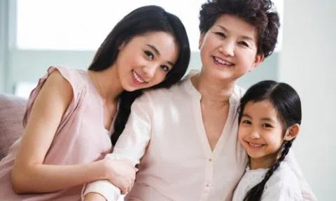 Mẹ chồng ghét cháu nội vì quá giống tôi