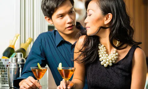 Mất vợ trẻ vào tay trai làm thuê vì ‘bỗng dưng’ đổi đời nhờ bán đất