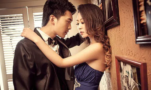 Chồng chết đứng gặp vợ trẻ \'hội thảo\' cùng tình cũ trong khách sạn