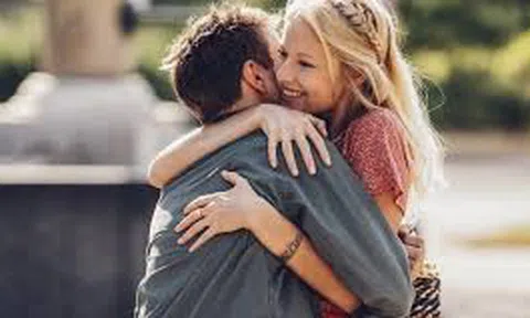 6 dấu hiệu người đó yêu bạn