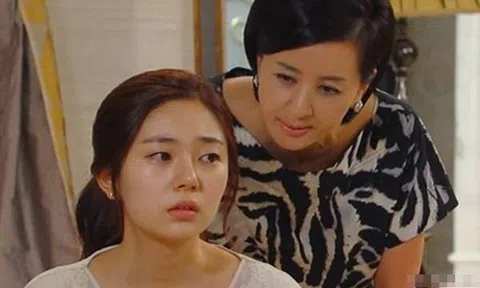 “Khát” cháu trai, mẹ chồng muốn tôi chia tay chồng