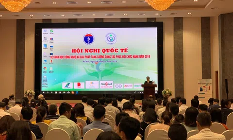 Áp dụng đa dạng các phương pháp phục hồi chức năng đã mang lại hiệu quả bất ngờ cho BN yếu liệt vận động, nói khó...