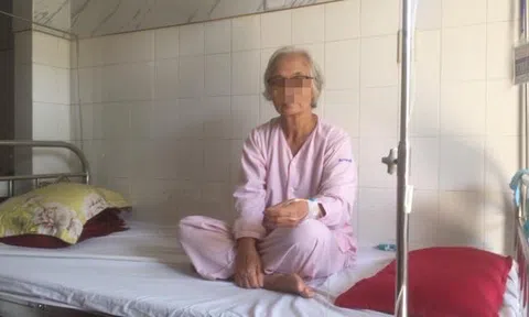 Lấy thành công dị vật trong bụng bệnh nhân 70 tuổi bị xuất huyết dạ dày