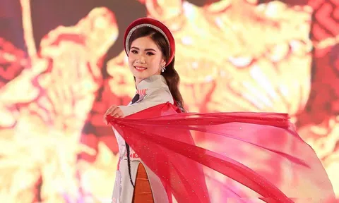 Cô gái 21 tuổi Kim Quyên đăng quang `Người đẹp xứ Dừa 2019`