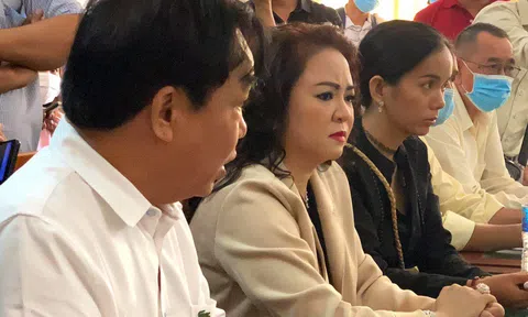 Vụ tố cáo "thần y" Võ Hoàng Yên: Công an mời vợ đại gia Dũng "lò vôi" lên làm việc