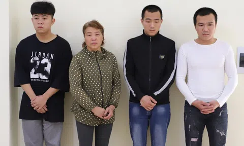 Đánh công an rồi livestream vu khống, cả gia đình bị khởi tố