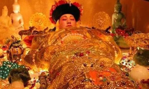 Tại sao cổ nhân Trung Hoa đặt châu báu vào miệng người đã khuất?
