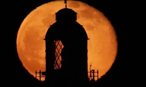 Việt Nam sắp đón "siêu trăng giun" đầu tiên của năm 2021