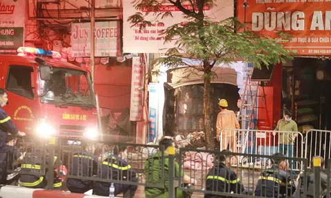 Hà Nội: Cửa hàng đồ sơ sinh bốc cháy lúc rạng sáng, 4 người đã  tử vong